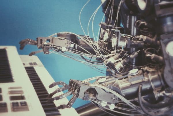 Roboter als Darstellung für Programmatic Advertising