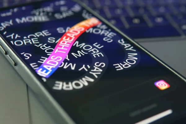 Threads App auf einem Smartphone